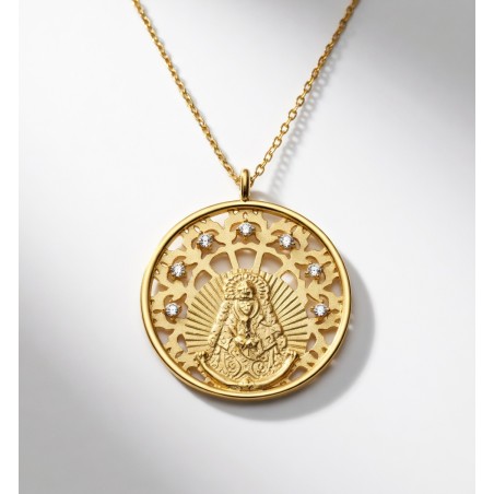 Gargantilla Virgen del Rocío en Plata de Ley 925 Chapada en Oro con Circonitas – Medalla 30 mm