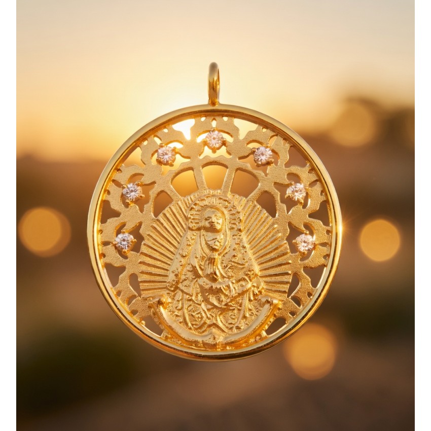 Gargantilla virgen del Rocío en plata...